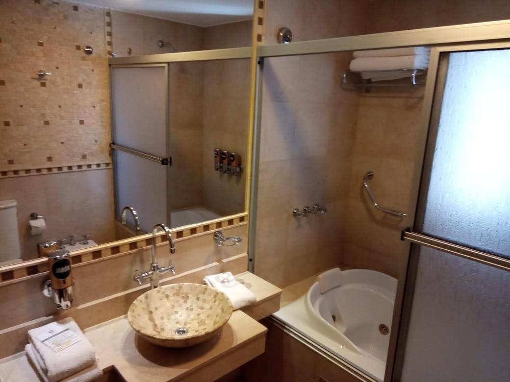 Casino Obera Hotel Bagian luar foto